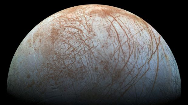 La NASA estudia enviar una nave a la luna de Júpiter