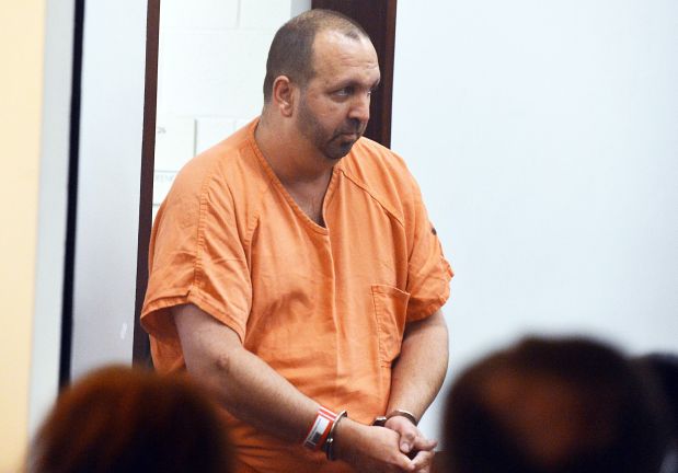 Craig Stephen Hicks, el asesino de los tres jóvenes musulmanes. (AFP).