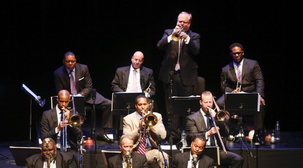 La Jazz at Lincoln Center Orchestra sorprendió a la audiencia por la calidad excepcional de cada uno de sus músicos.
