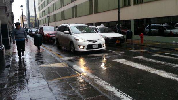 Lloviznas seguirán hasta el martes en distritos cercanos al mar