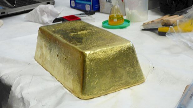 El lingote de oro ilegal pesaba 24 kilos. (Difusión)