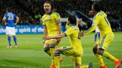 Chelsea ganó 3-1 al Leicester y quedó a un triunfo del título