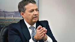 "Nueva generación tiene su propia visión, loca pero la tiene"