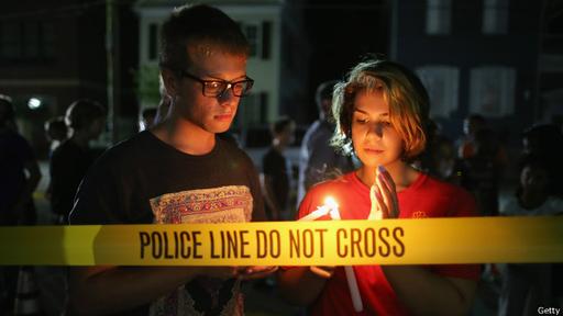 La muerte de nueve personas en Charleston ha generado un debate sobre la denominación del ataque.