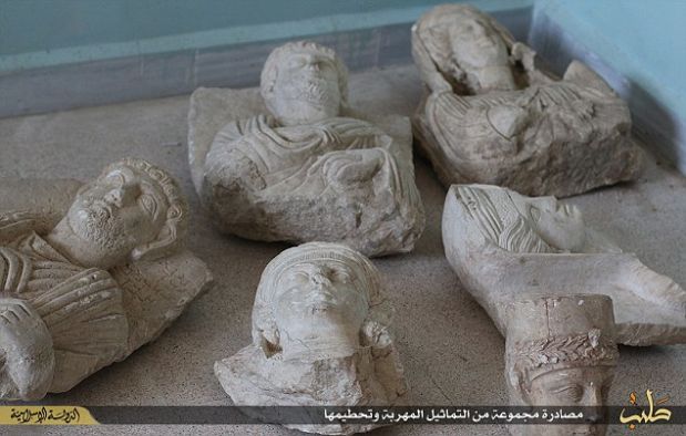 [Foto] El Estado Islámico destruye estatuas milenarias en Palmira