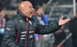 Jorge Sampaoli seguirá como entrenador de la selección de Chile