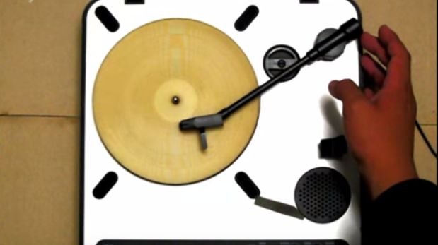 Transforma una tortilla mexicana en un 'disco de vinilo'