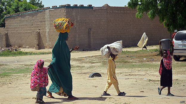 Boko Haram ha tomado varios poblados en Nigeria, lo que ha provocado que cientos de personas huyan con un destino incierto. (Foto: AFP)