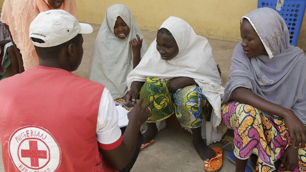 En mayo, un grupo de niñas y jóvenes fueron rescatadas por el ejército nigeriano. (Foto: AP)