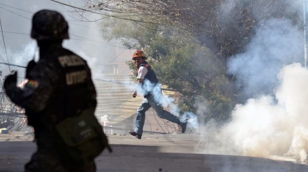 Bolivia: Mineros también dinamitaron la embajada de Alemania
