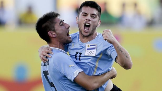 Uruguay ganó 2-1 a Brasil y avanzó a la final en Toronto 2015