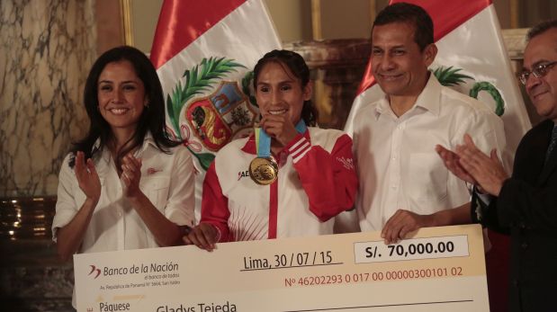 Así premiaron a Gladys Tejeda por oro en los Panamericanos
