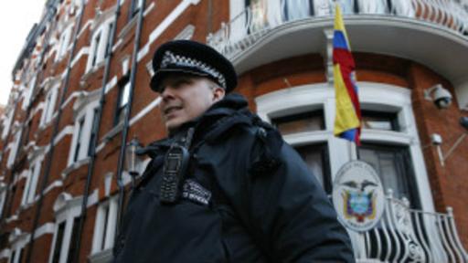 Assange permanece en la embajada de Ecuador en Londres desde 2010.