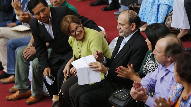 PRESENTACION DE FRENTE AMPLIO DE PARTIDOS POLITICOS DE IZQUIERDA CON MIRAS A LAS ELECCIONES PRESIDENCIALES DEL 2016.CONVOCATORIA DE CONGRESISTA YEHUDE SIMON.