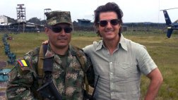 Tom Cruise lució feliz en su visita al Ejército de Colombia