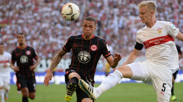 Con Zambrano, Eintracht goleó 4-1 al Stuttgart por Bundesliga