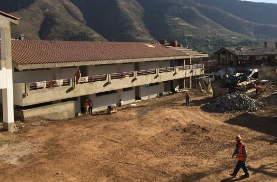 Destinan S/.640 mlls. a edificación de 33 colegios emblemáticos