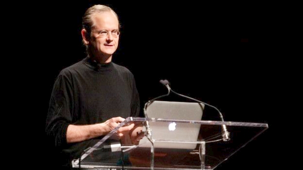 Lessig ha participado en conferencias internacionales y es cofundador de la organización 