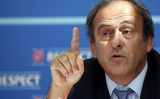 Platini se defiende tras ser implicado en caso de corrupción