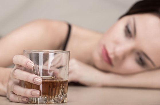 La alcoholexia, cuando la anorexia y el alcohol se mezclan 
