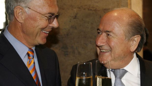 Blatter dice que no pidió plata a Beckenbauer para Mundial 2006