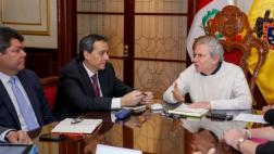 Segura y Castañeda se reunieron por reforma del transporte