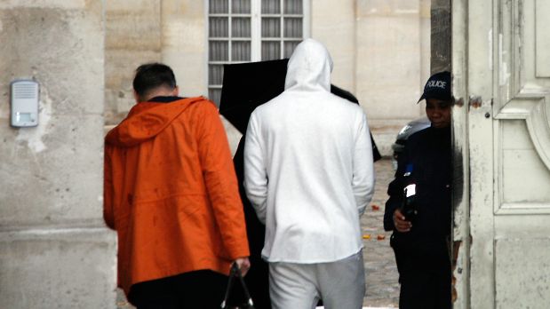Así fue a declarar Karim Benzema. (Foto: AFP)