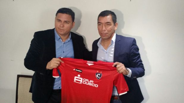Cienciano: Paul Cominges was presented as the new coach.