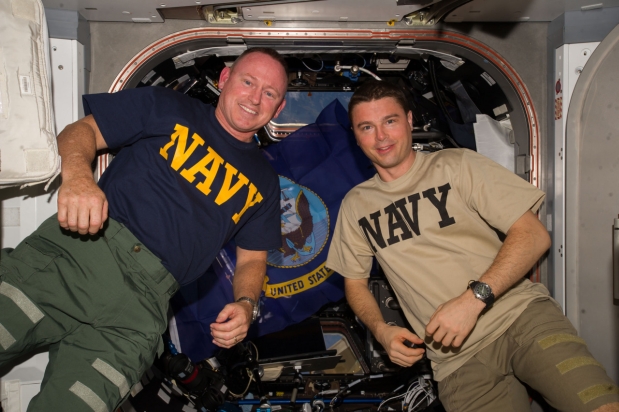 Para ser astronauta no es necesario tener un alto título académico, como un doctorado, ni saber pilotear aviones o haber tenido experiencia militar. (Foto: NASA)