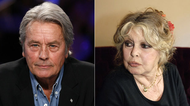 A combination of file pictures shows French actor Alain Delon (L) on January 7, 2008 and French actress Brigitte Bardot on September 28, 2006 in Paris. On November 8, 2015 Brigitte Bardot pays tribute to Alain Delon in a message for his 80th birthday sent to AFP. AFP PHOTO / PATRICK KOVARIK / STEPHANE DE SAKUTIN