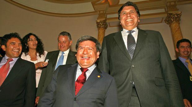 César Acuña con 10% y Alan García con 9% disputan tercer lugar