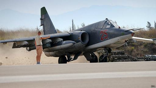 Rusia también está bombardeando posiciones de EI en Siria, y también a otros grupos armados. (Foto: EPA)