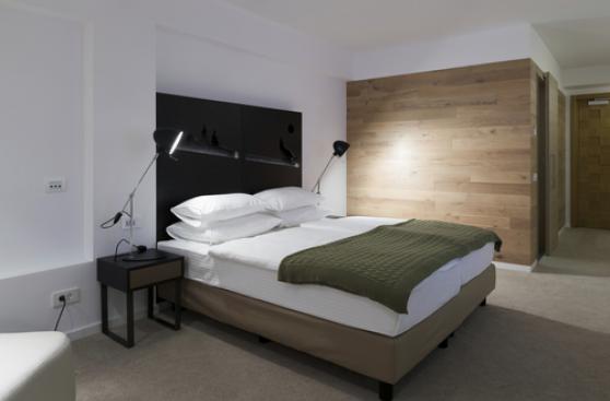 Decora tu cuarto con esta cabecera para tu cama fácil de hacer | Hazlo