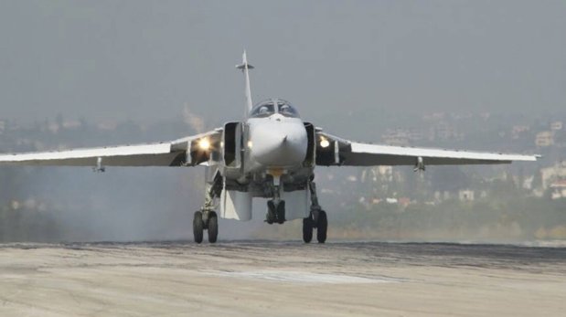 Turquía derribó un Sukhoi Su-24 ruso como este. (Reuters)