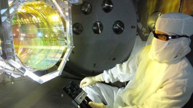 Otro experimento similar, LIGO, se está llevando a cabo en EE.UU., y uno más pequeño en Alemania. (Foto: BBC)