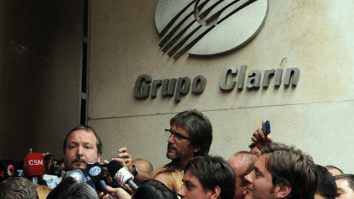 Sabbatella, quien busca dividir al Grupo Clarín, es uno de los 