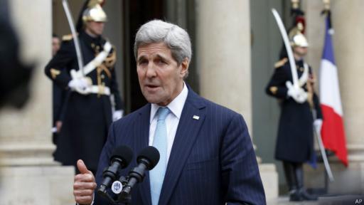 El secretario de Estado de EE.UU., John Kerry, aseguró que están ganando terreno a EI.