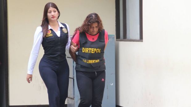 Tras su captura, Julissa Castillo fue puesta a disposición del Departamento Antidrogas de la PNP de Trujillo. (Foto: Johnny Aurazo)