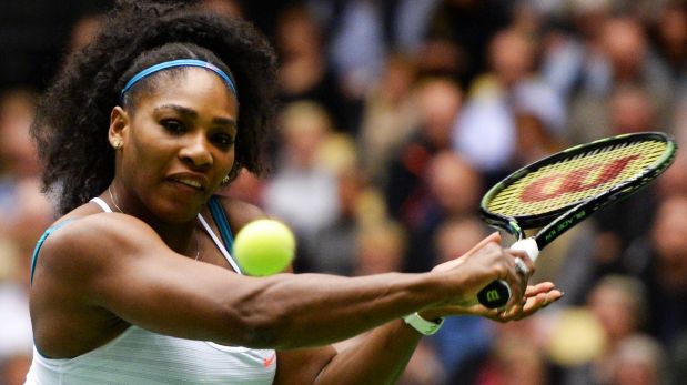 Serena Williams recibe este galardón de Sports Illustrated que no tenía exclusivamente una mujer hace más de 30 años. (Foto: AFP)