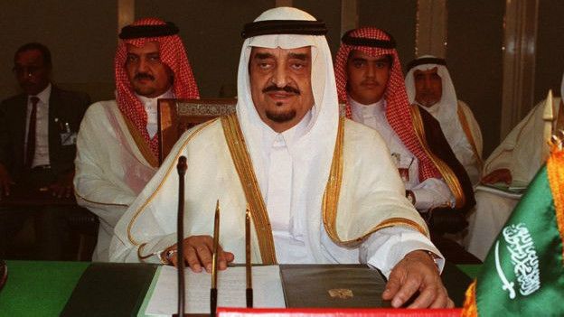 El fallecido rey Fahd, fotografiado en 1990, promovía el wahabismo internacionalmente. (Foto: AFP)