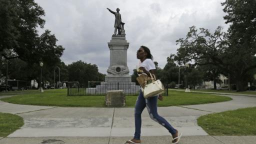 La ciudad de Nueva Orleans debatirá si retirar esta estatua del presidente Jefferson.