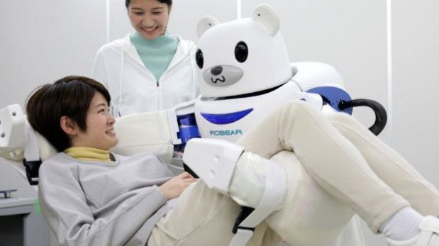 En Japón ya utilizan robots para atender a pacientes y ancianos. (Foto: AFP)