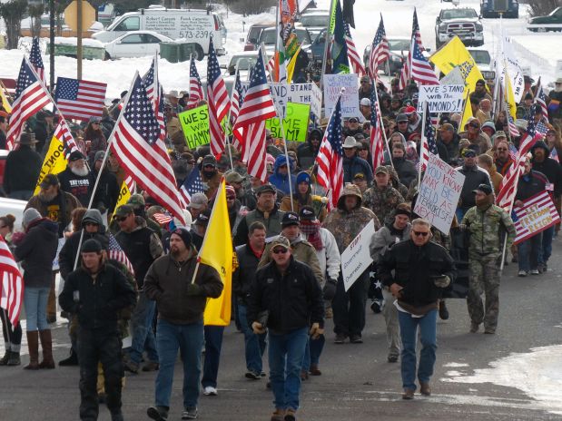 Un grupo de hombres armados se trasladaron al Malheur Wildlife Refuge, donde ocuparon la oficina central del parque en Oregon, Estados Unidos. (Foto: AP)