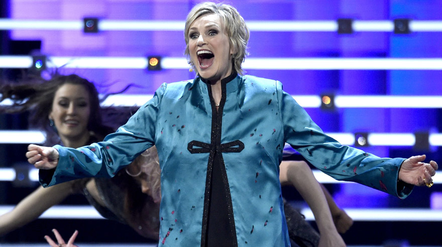 Jane Lynch en el inicio de los People's Choice Awards. (Foto: AP)