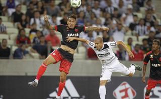 Paolo Guerrero erró penal y Flamengo perdió amistoso ante Ceará