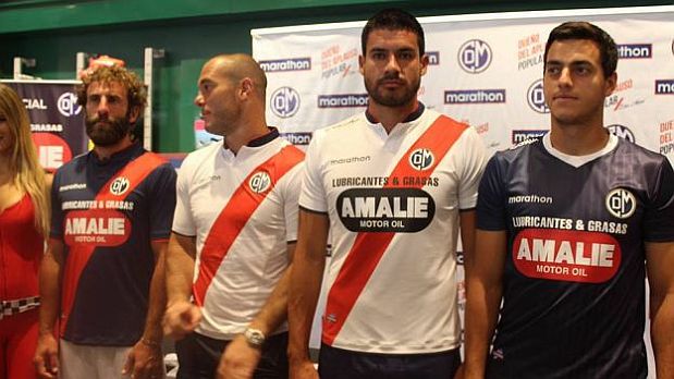 Deportivo Municipal presentó su nuevo modelo de camiseta 2016