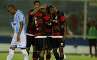 Con Guerrero, Flamengo venció 2-0 a Macaé en Torneo Carioca