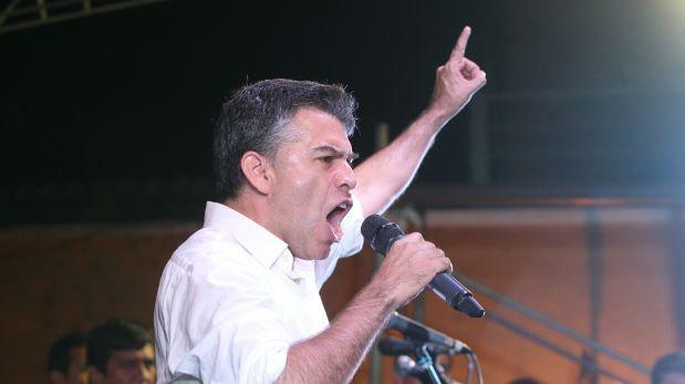 Guzmán acusa que "mano negra" busca afectar su candidatura