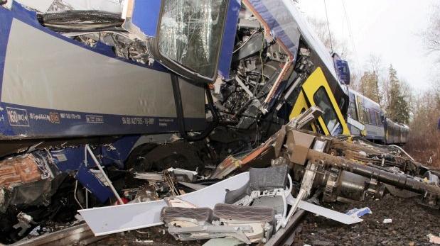 FOTOS DE MUERTOS EN LOS PEORES ACCIDENTES fotos de muertos en los peores accidentes: