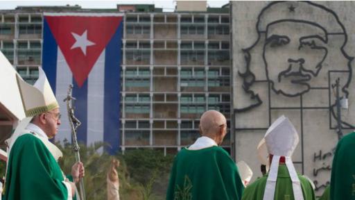 Los analistas consideran que la imagen del gobierno de Cuba saldrá favorecida por esta nueva visita del papa Francisco.